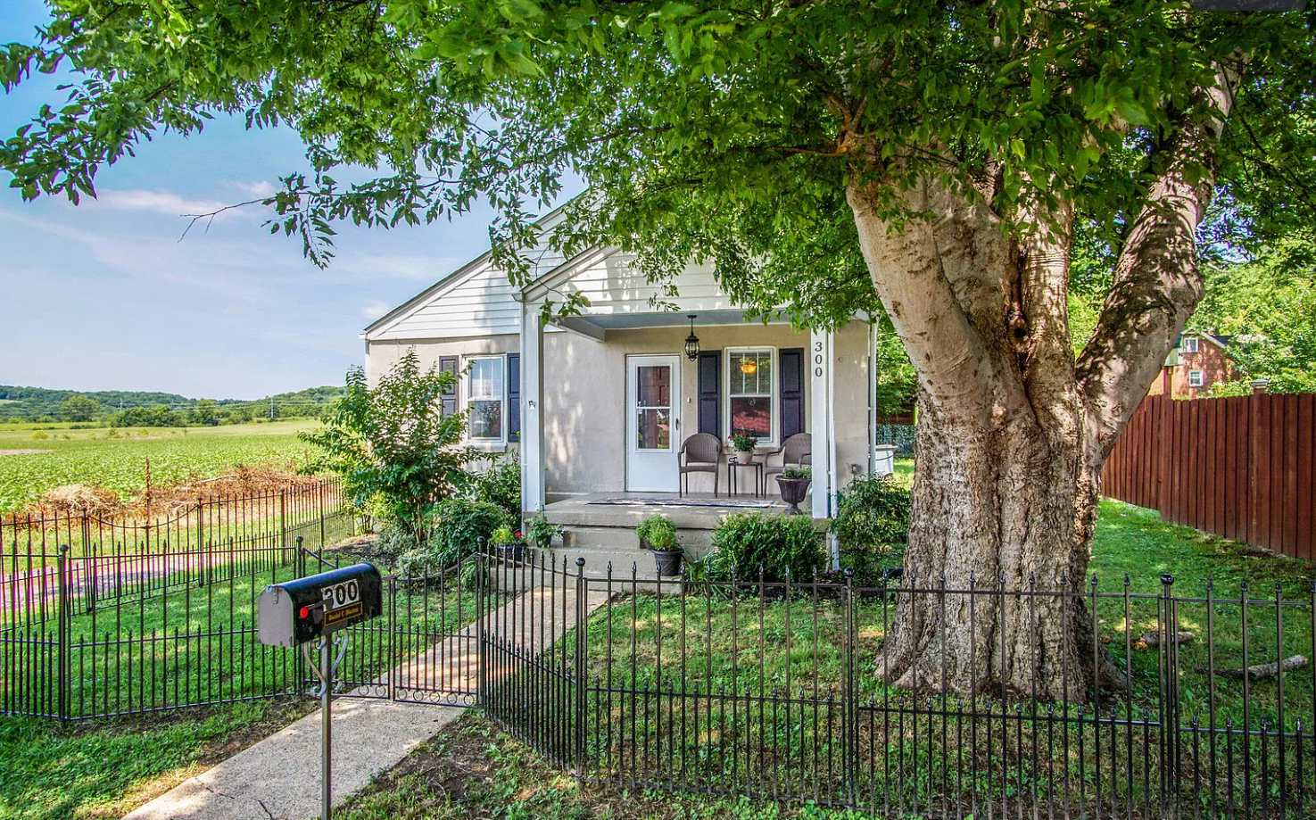 Property main image